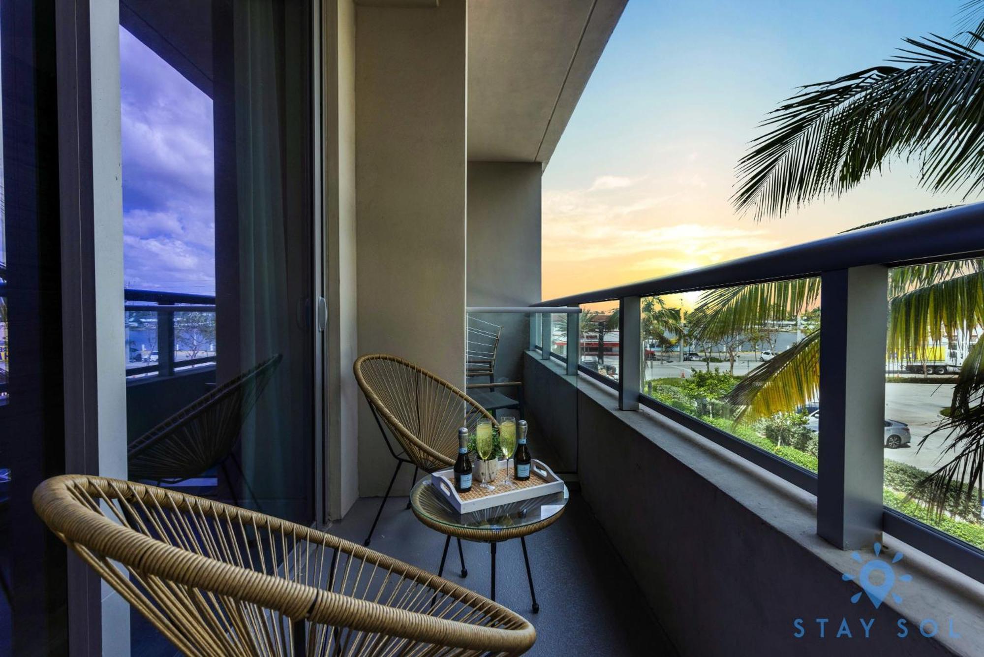 Rooftop Pool - Hollywood Beach Boardwalk Экстерьер фото
